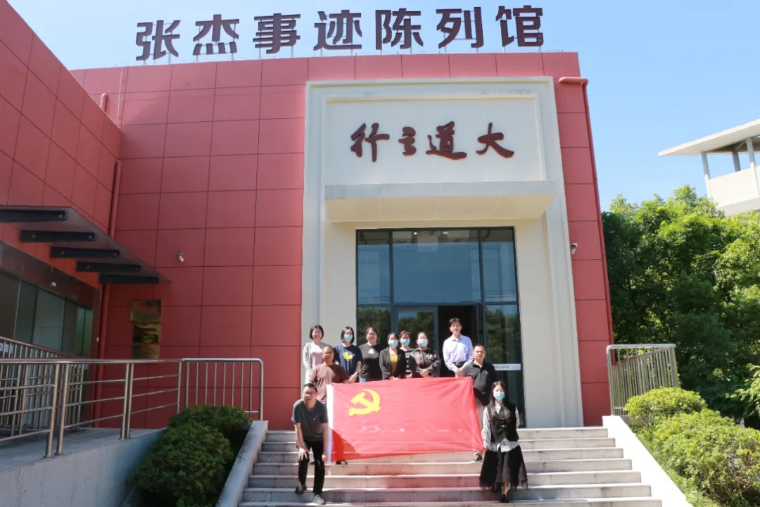 1.webp.jpg 1.webp.jpg